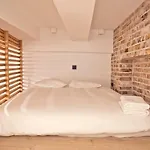 Bracka Garden Apartments