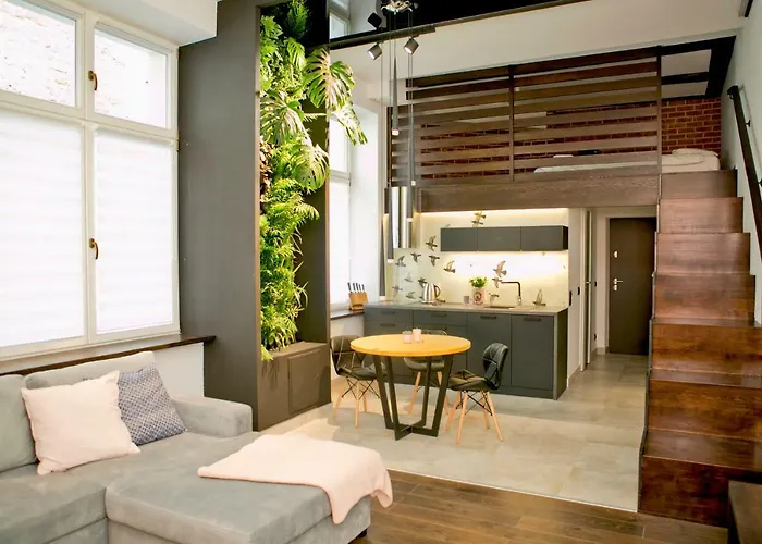 Bracka Garden Apartments
